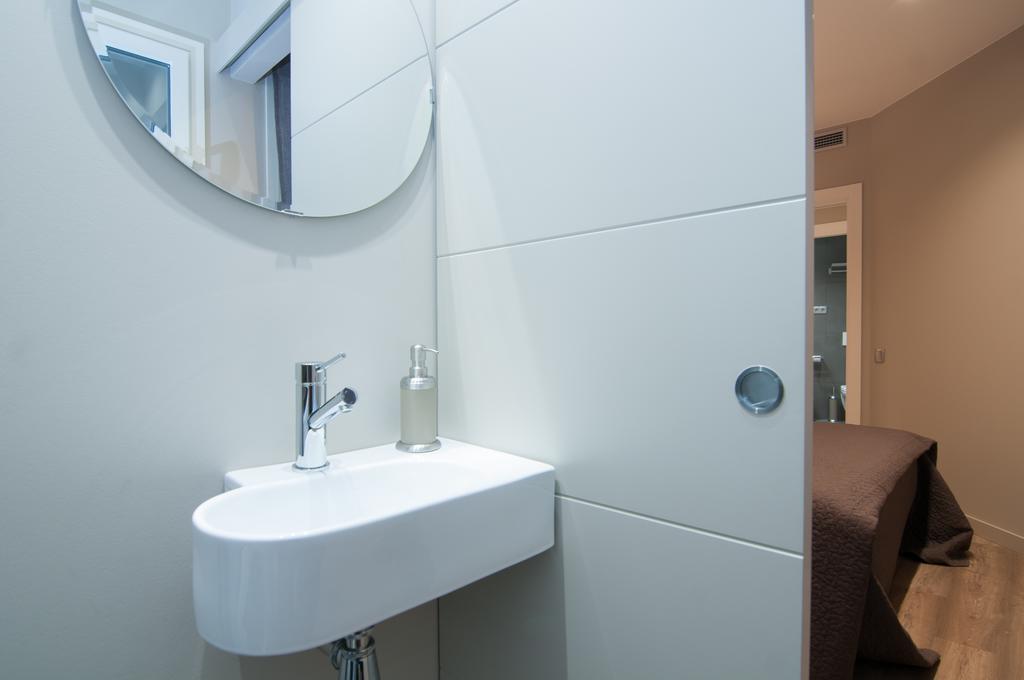 Montaber Apartments - Sagrada Familia Барселона Екстериор снимка