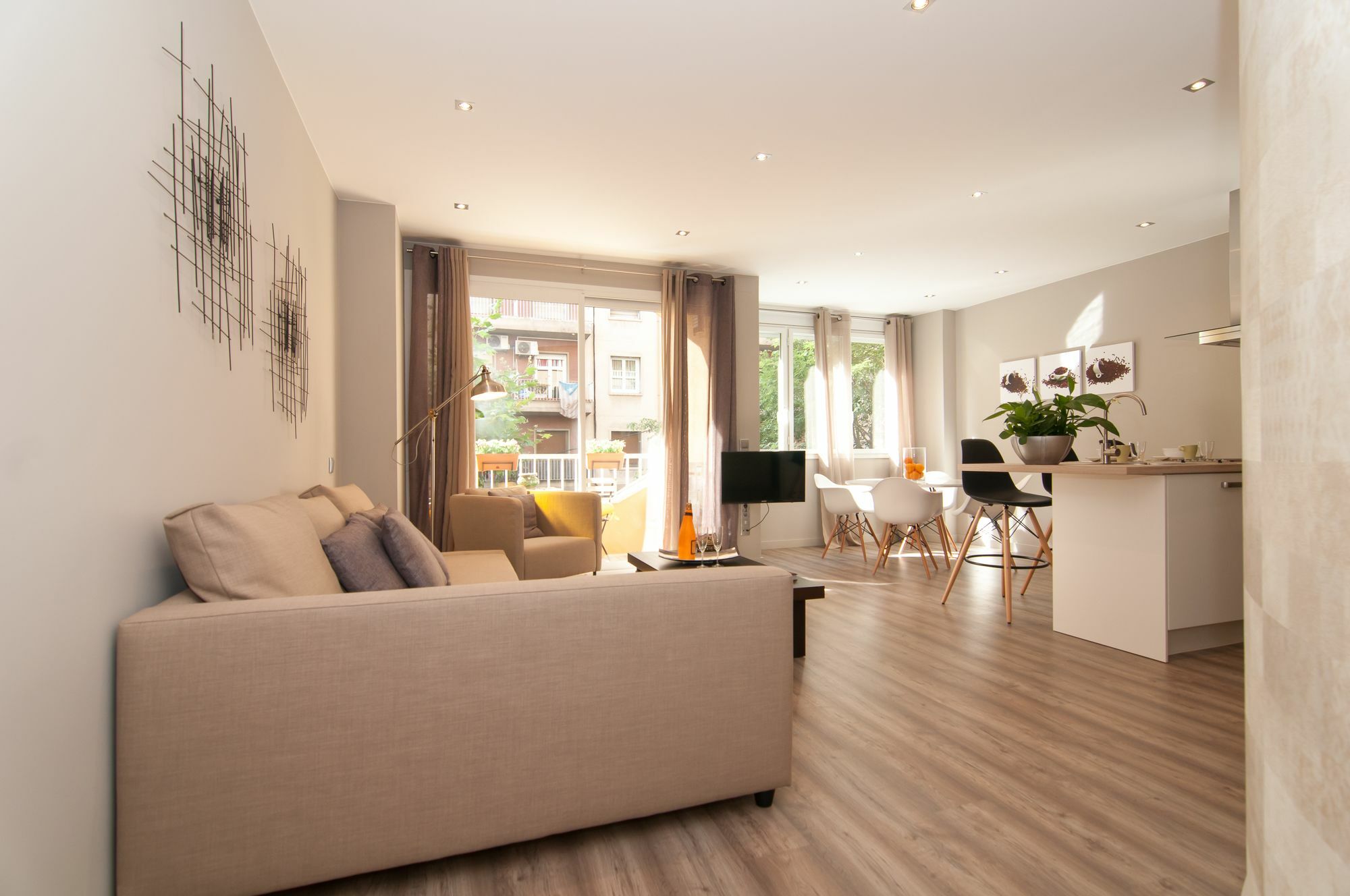 Montaber Apartments - Sagrada Familia Барселона Екстериор снимка