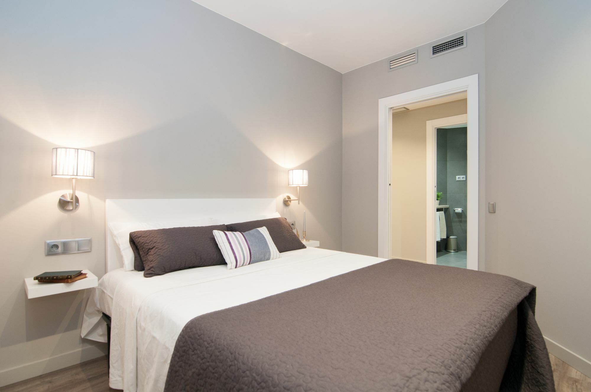 Montaber Apartments - Sagrada Familia Барселона Екстериор снимка